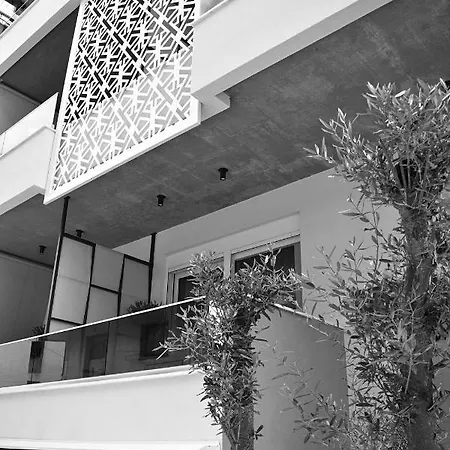 Zoe _apartments_