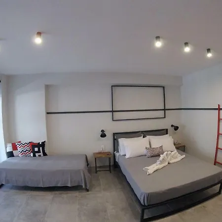 Zoe _apartments_